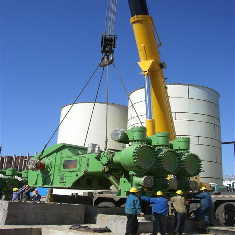 榕江吊车挤压碰撞致使的人员伤亡事故如何处理